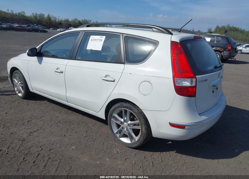2010 HYUNDAI ELANTRA TOURING SE VIN: KMHDC8AE2AU066198
