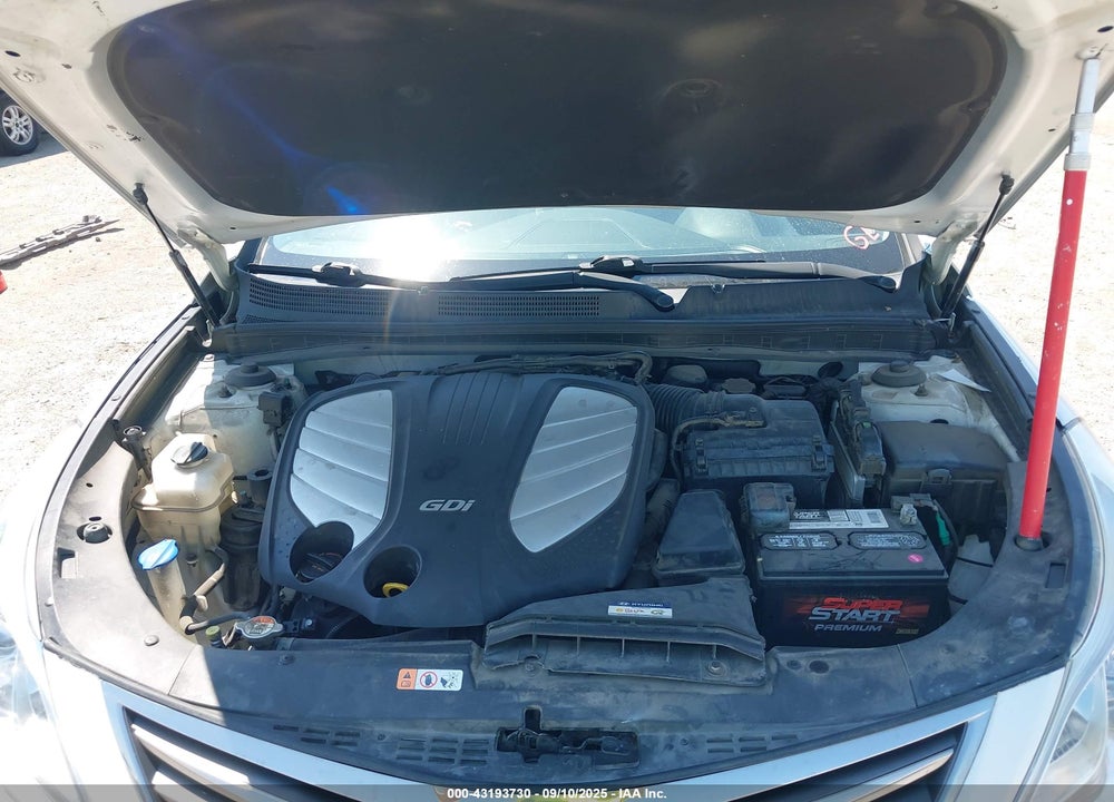 2016 HYUNDAI AZERA VIN: KMHFG4JG6GA568925