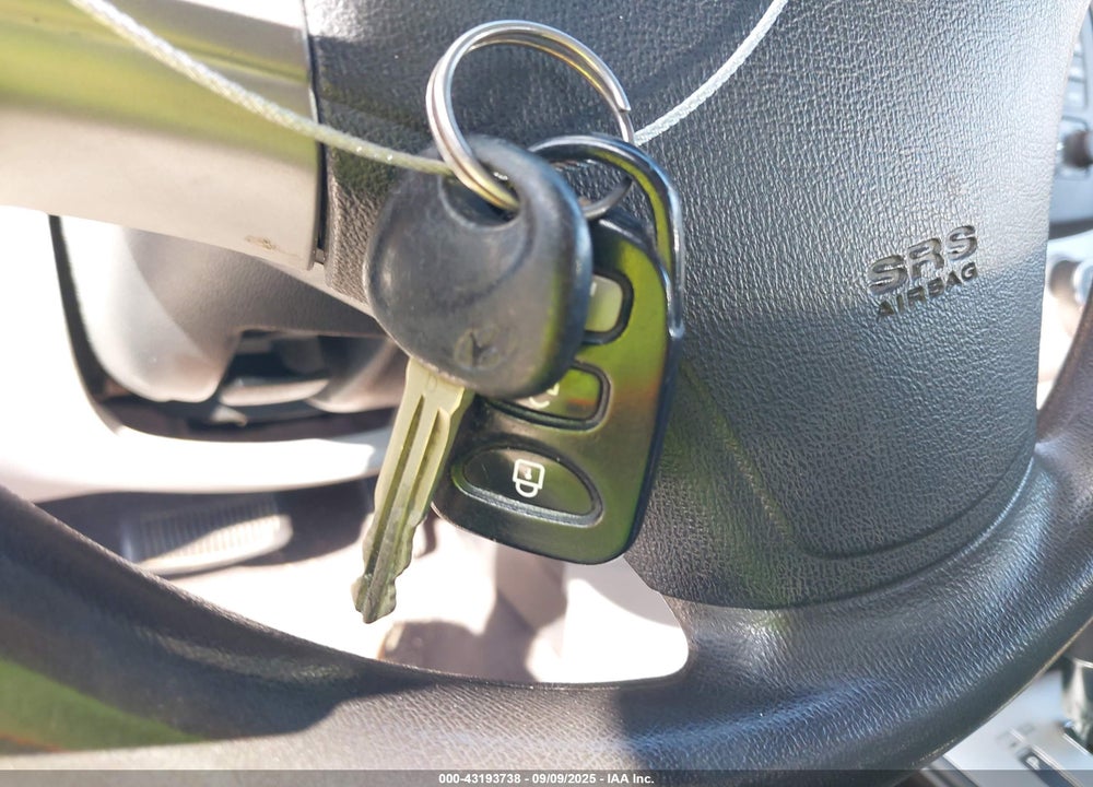 2010 HYUNDAI ELANTRA VIN: KMHDU4AD6AU874258