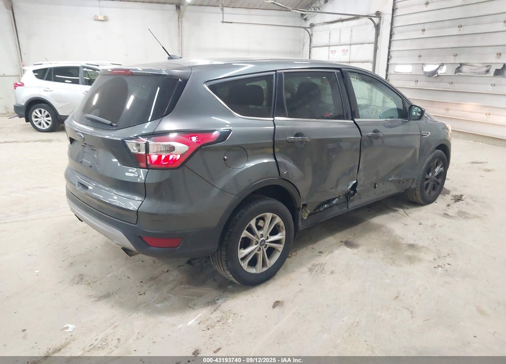 2017 FORD ESCAPE VIN: 1FMCU9GD0HUD06405