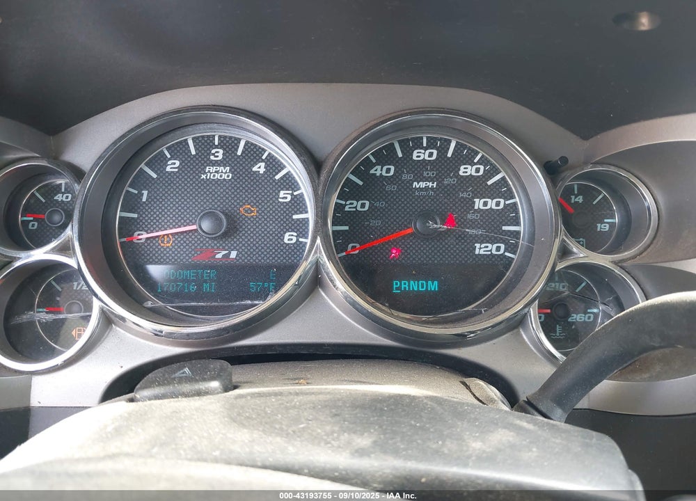 2010 CHEVROLET SILVERADO 1500 LT VIN: 1GCSKSE20AZ193935