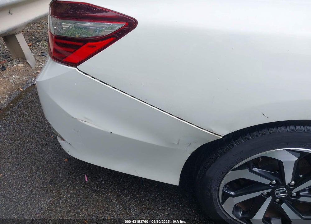 2017 HONDA ACCORD EX-L VIN: 1HGCR2F81HA200498