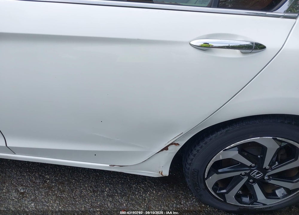 2017 HONDA ACCORD EX-L VIN: 1HGCR2F81HA200498