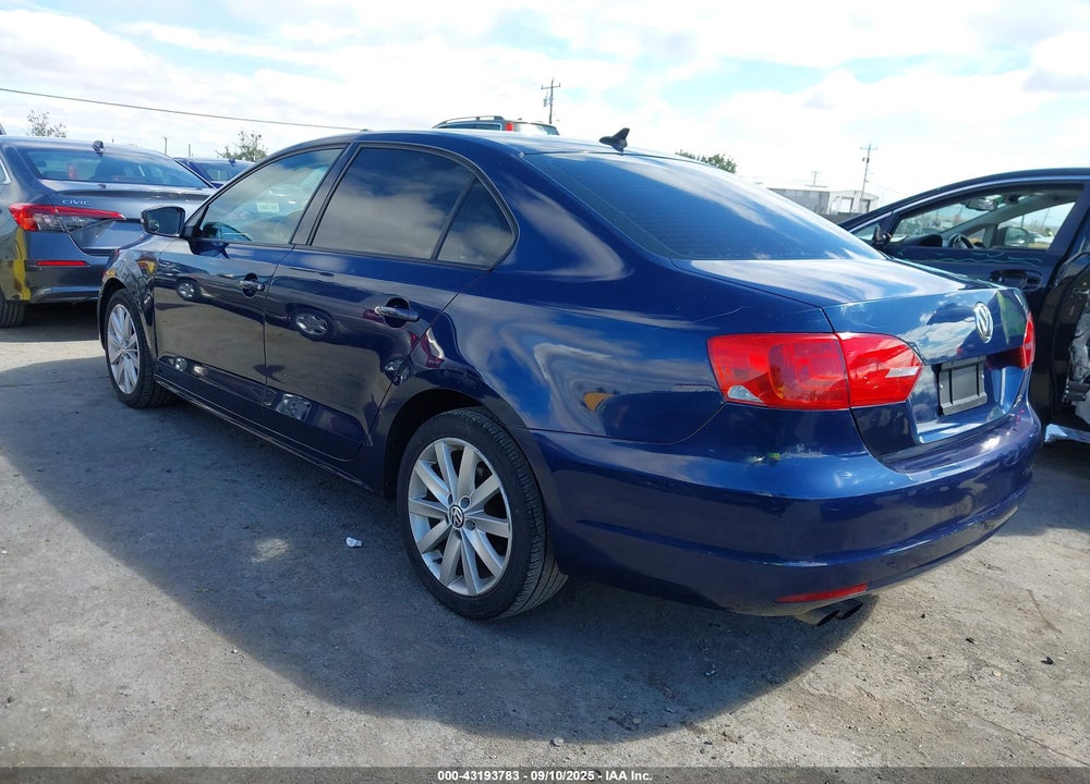 2012 VOLKSWAGEN JETTA 2.0L TDI VIN: 3VWLL7AJ8CM339687