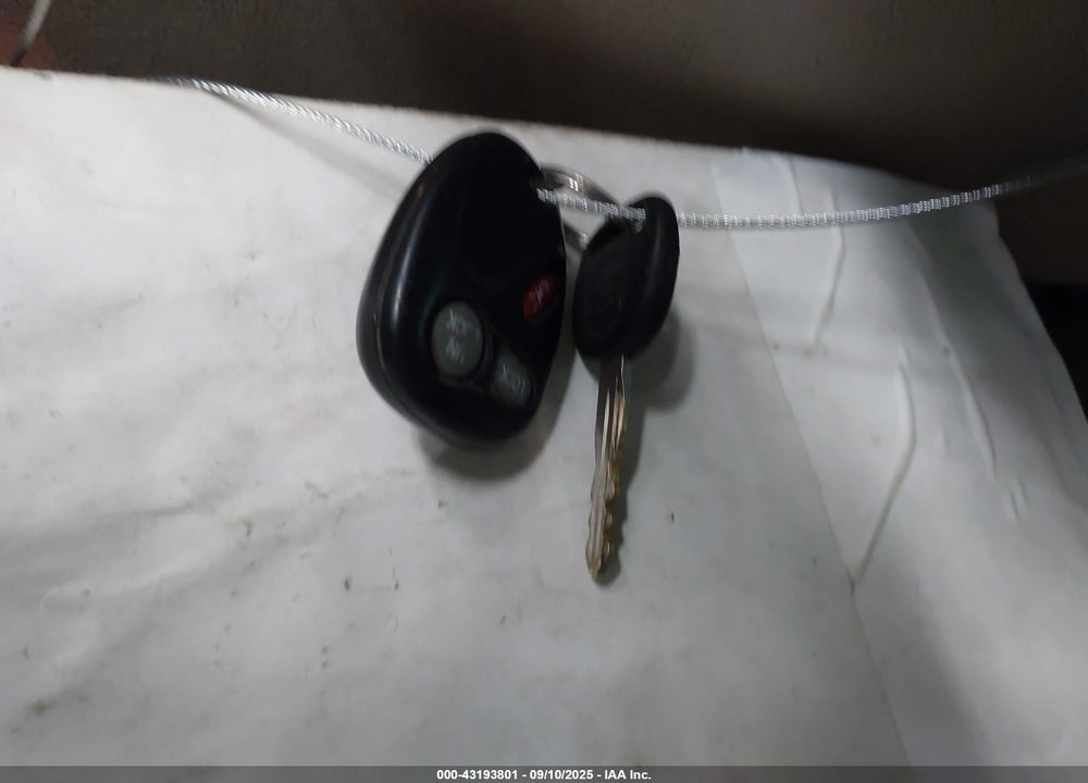 2001 CHEVROLET TAHOE LT VIN: 1GNEK13TX1J314804