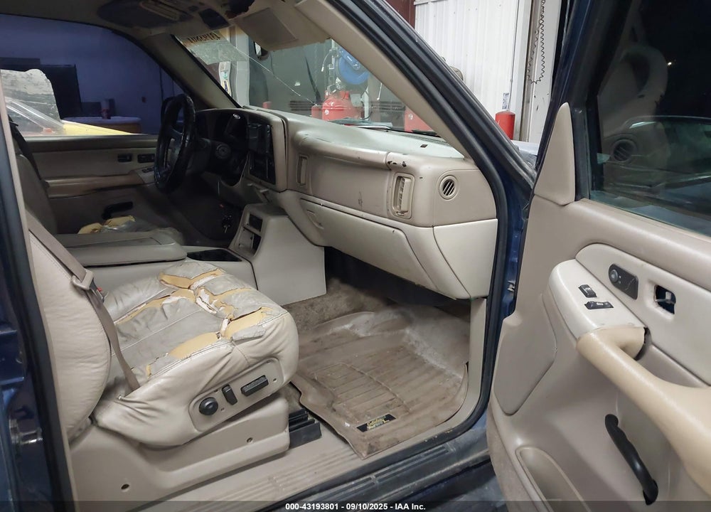 2001 CHEVROLET TAHOE LT VIN: 1GNEK13TX1J314804