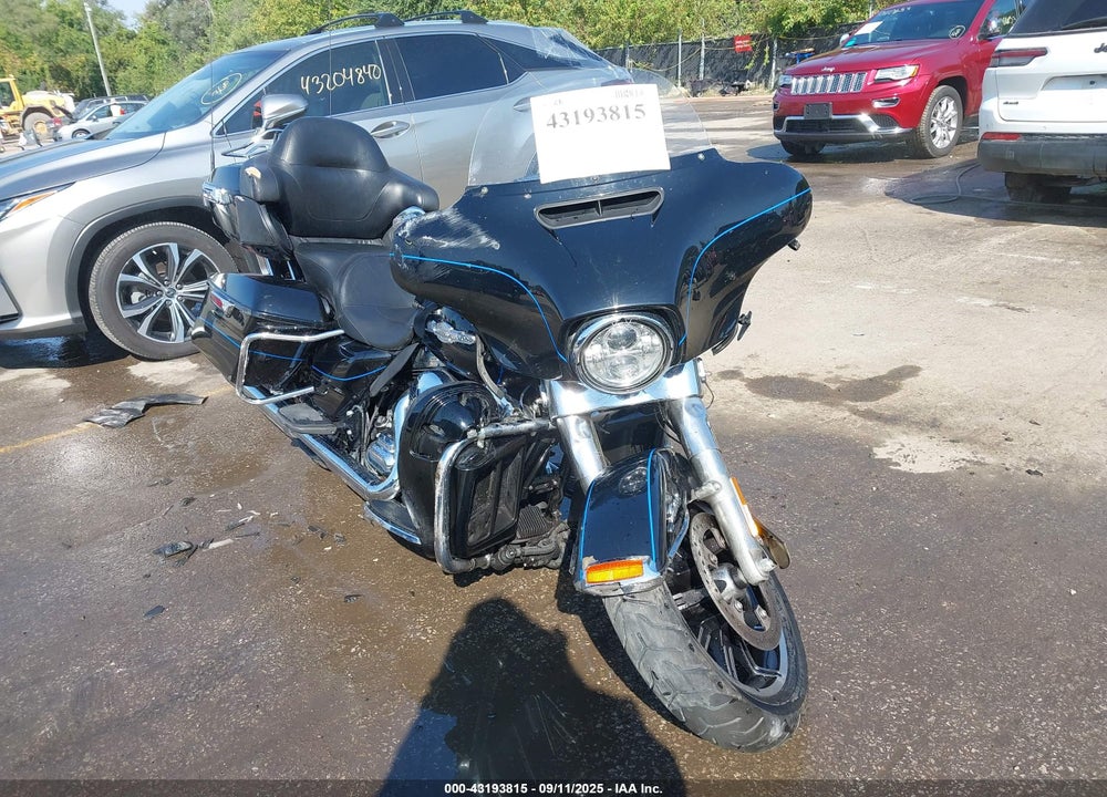 2014 HARLEY-DAVIDSON FLHTK SHRINE ULTRA LIMITED VIN: 1HD1KNL12EB612632