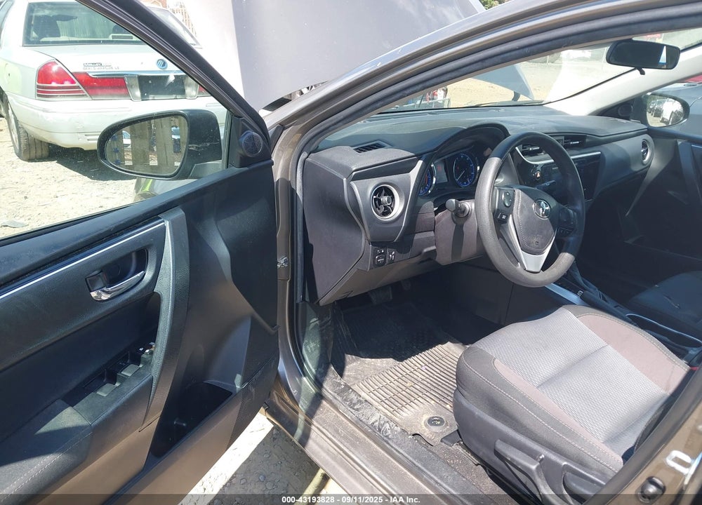 2018 TOYOTA COROLLA VIN: 2T1BURHE0JC011539