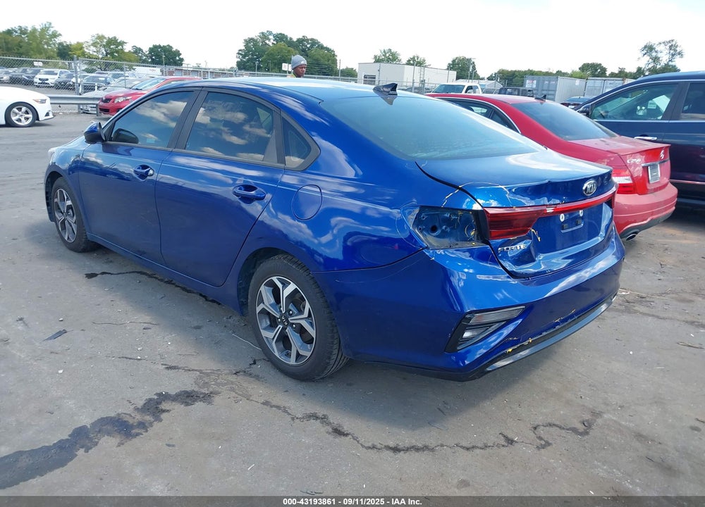 2019 KIA FORTE LXS VIN: 3KPF24AD1KE050638
