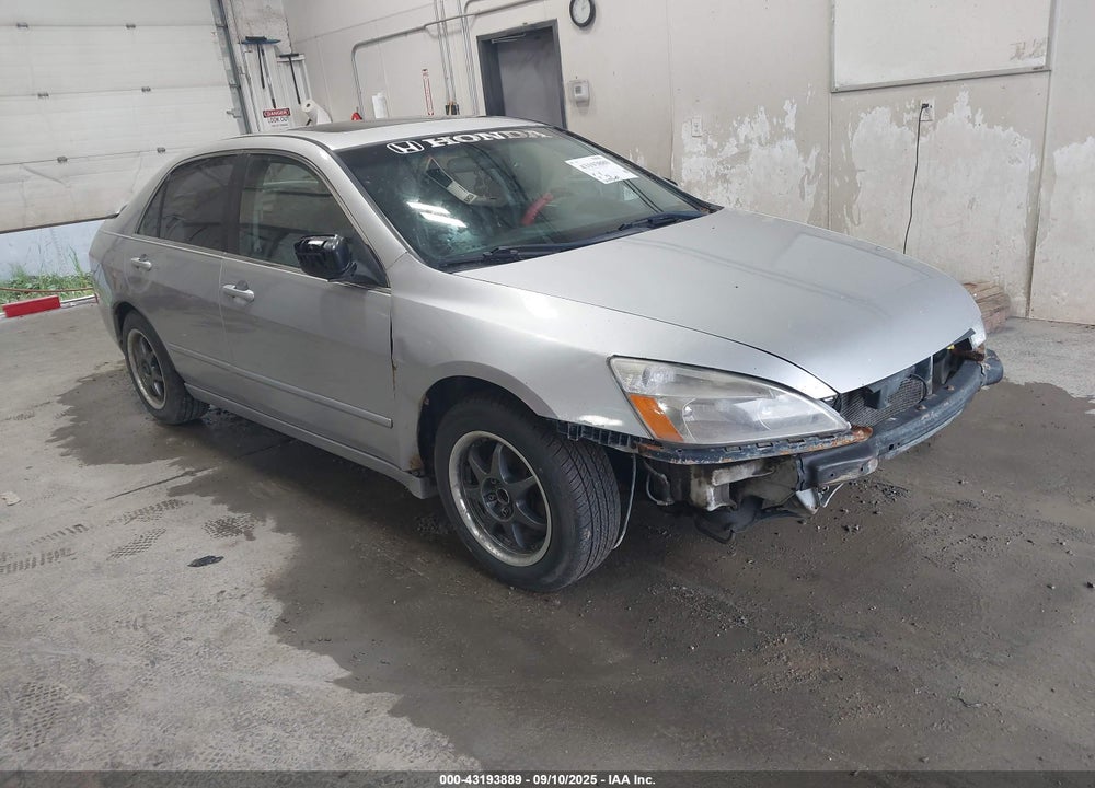 2003 HONDA ACCORD 2.4 EX VIN: JHMCM56613C050496