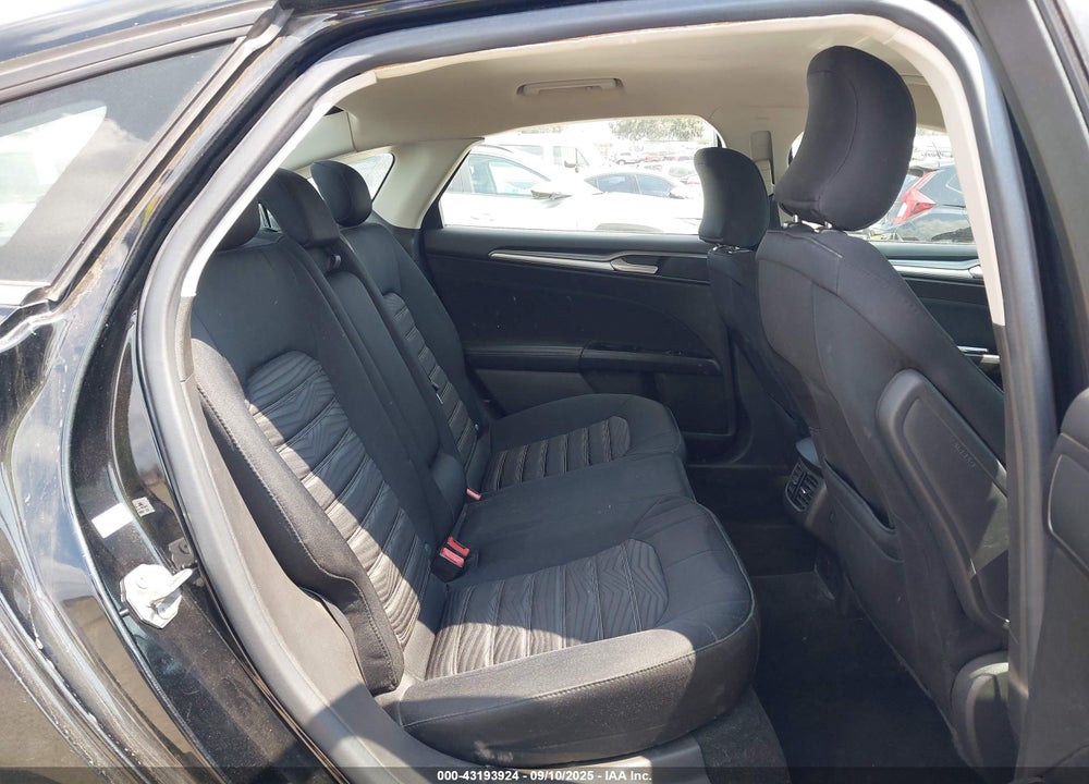 2016 FORD FUSION VIN: 3FA6P0HD3GR403029