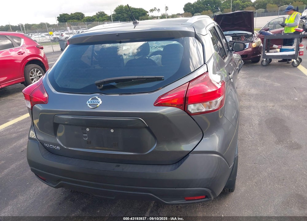 2019 NISSAN KICKS VIN: 3N1CP5CUXKL546107