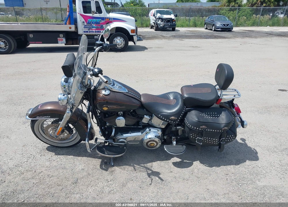 2013 HARLEY-DAVIDSON FLSTC HERITAGE SOFTAIL CLS/ANN VIN: 1HD1BWV22DB027060