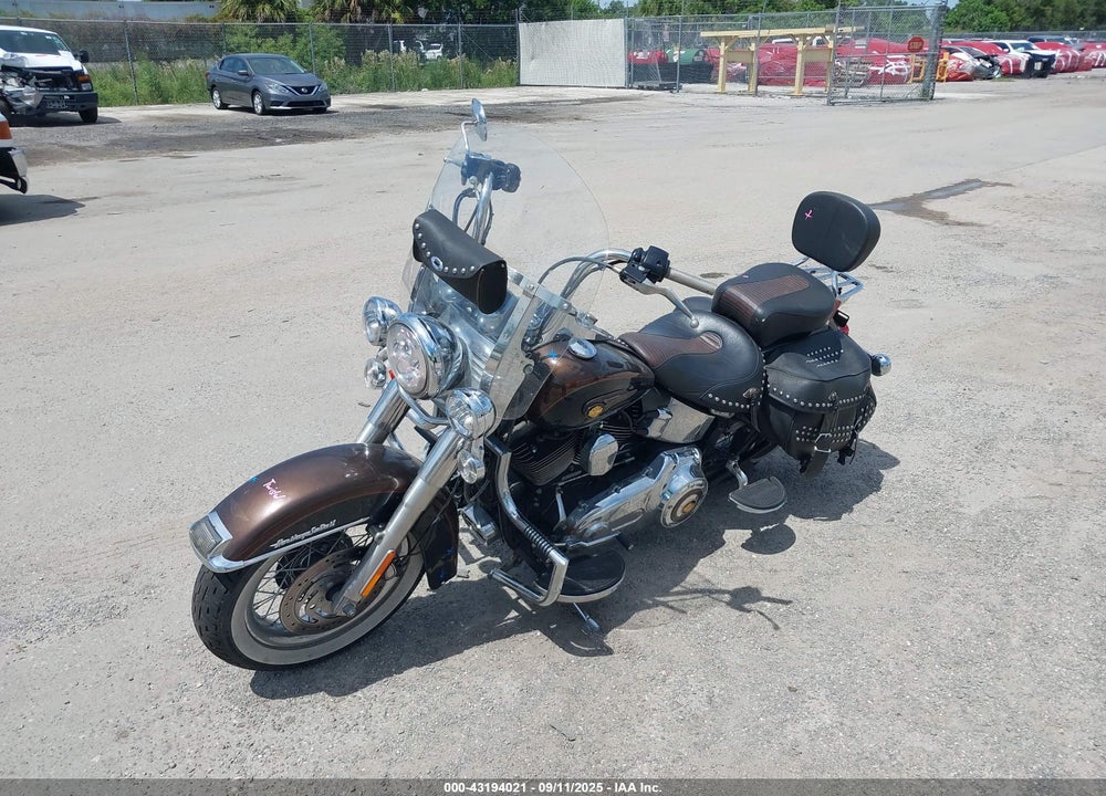 2013 HARLEY-DAVIDSON FLSTC HERITAGE SOFTAIL CLS/ANN VIN: 1HD1BWV22DB027060