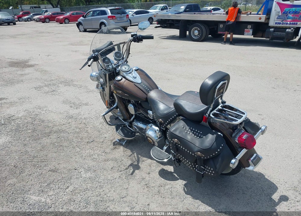 2013 HARLEY-DAVIDSON FLSTC HERITAGE SOFTAIL CLS/ANN VIN: 1HD1BWV22DB027060