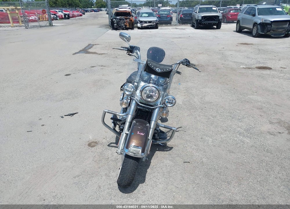 2013 HARLEY-DAVIDSON FLSTC HERITAGE SOFTAIL CLS/ANN VIN: 1HD1BWV22DB027060