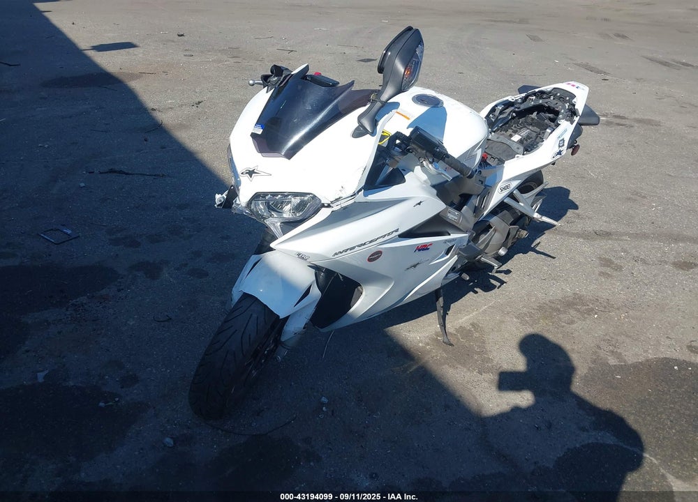 2014 HONDA VFR800 F VIN: JH2RC7912EK000698