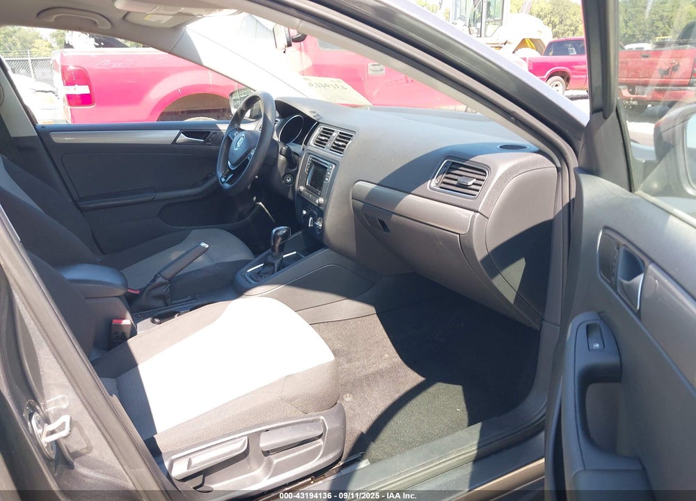 2017 VOLKSWAGEN JETTA 1.4T S VIN: 3VW2B7AJ0HM303837