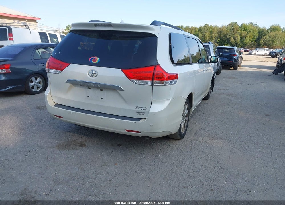 2013 TOYOTA SIENNA LIMITED 7 PASSENGER VIN: 5TDDK3DC5DS061607