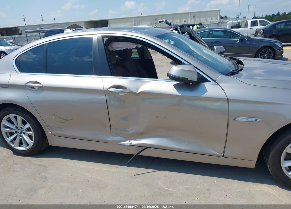 2015 BMW 5 SERIES VIN: WBA5A5C56FD522010