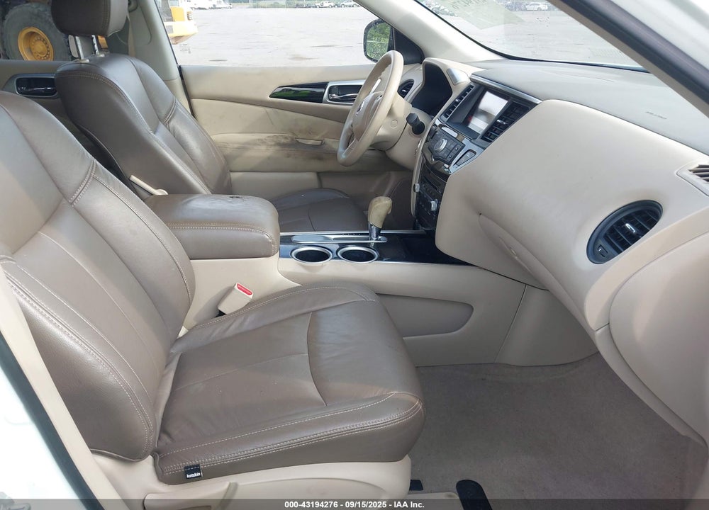 2015 NISSAN PATHFINDER VIN: 5N1AR2MN5FC708470