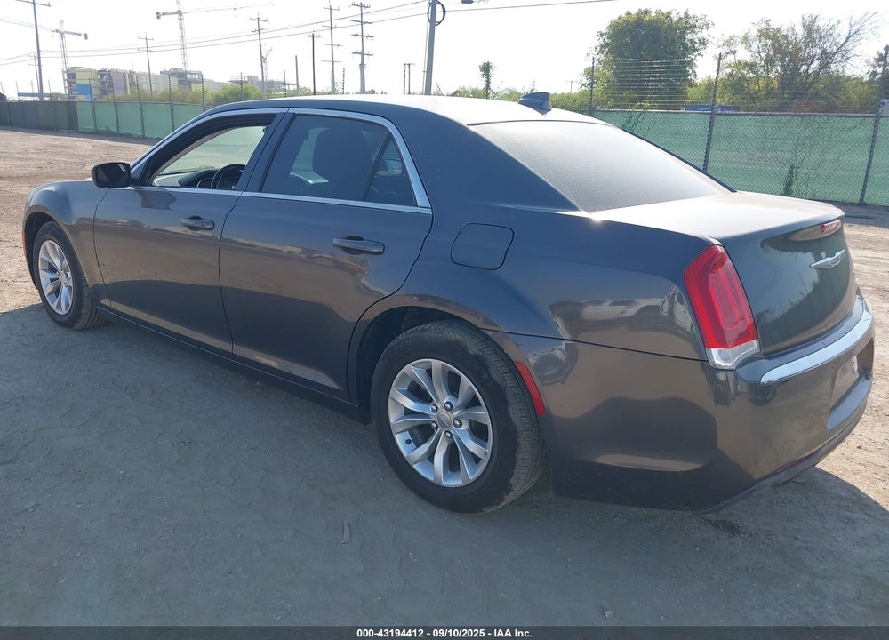 2016 CHRYSLER 300 VIN: 2C3CCAAG8GH243779