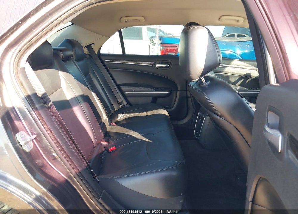 2016 CHRYSLER 300 VIN: 2C3CCAAG8GH243779