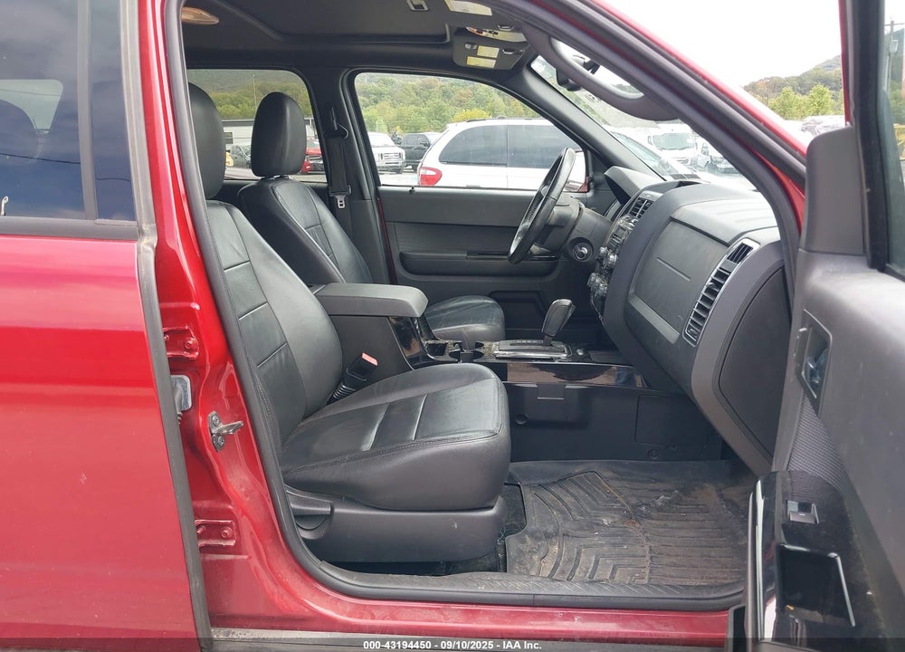 2011 FORD ESCAPE VIN: 1FMCU9EG8BKB71156