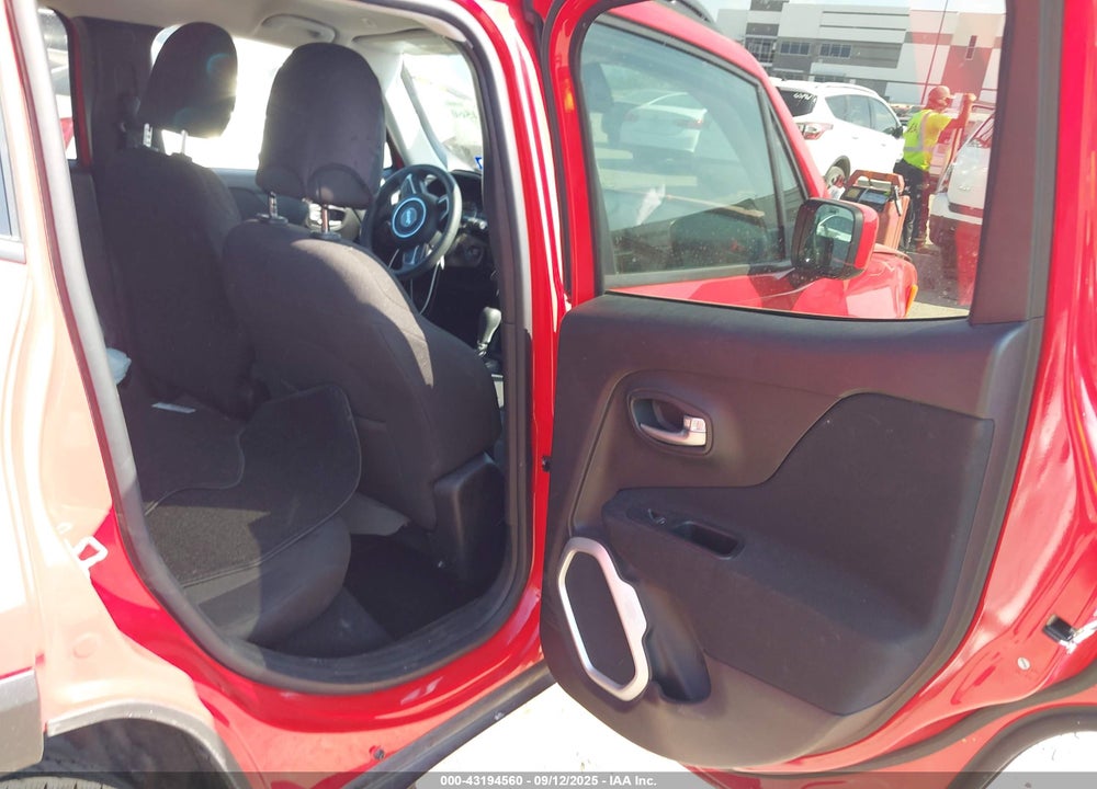 2018 JEEP RENEGADE LATITUDE FWD VIN: ZACCJABB2JPJ34337
