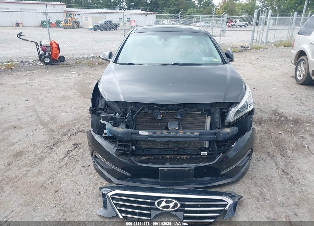 2015 HYUNDAI SONATA VIN: 5NPE34AF6FH041381