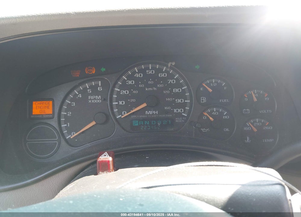 2002 CHEVROLET SUBURBAN 1500 LS VIN: 3GNEC16Z72G346755