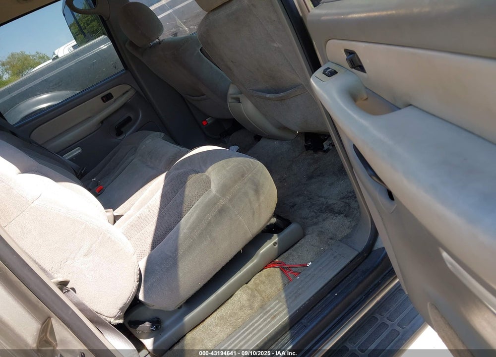 2002 CHEVROLET SUBURBAN 1500 LS VIN: 3GNEC16Z72G346755