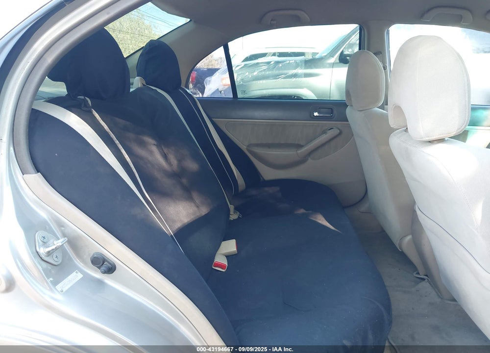 2005 HONDA CIVIC LX VIN: 2HGES16585H561110