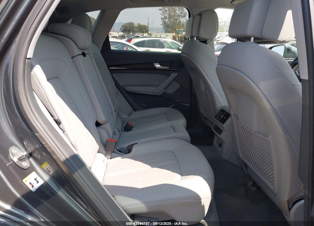 2020 AUDI Q5 VIN: WA1E2AFY0L2087405