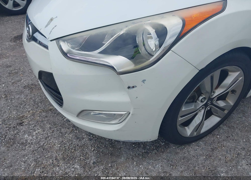 2013 HYUNDAI VELOSTER VIN: KMHTC6AD7DU122115