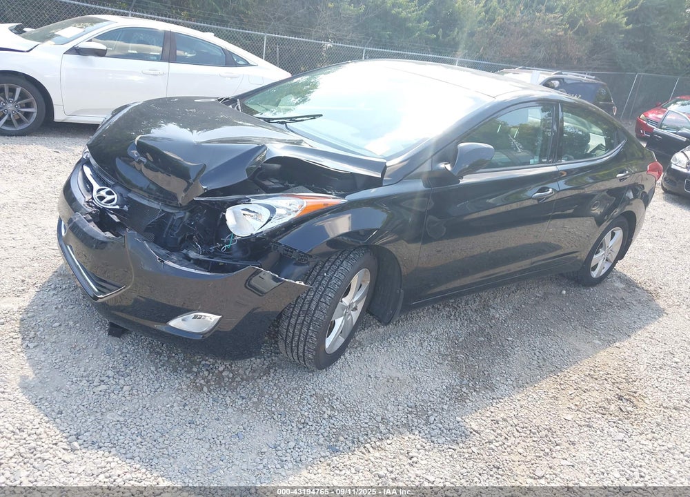 2013 HYUNDAI ELANTRA VIN: 5NPDH4AE1DH400928