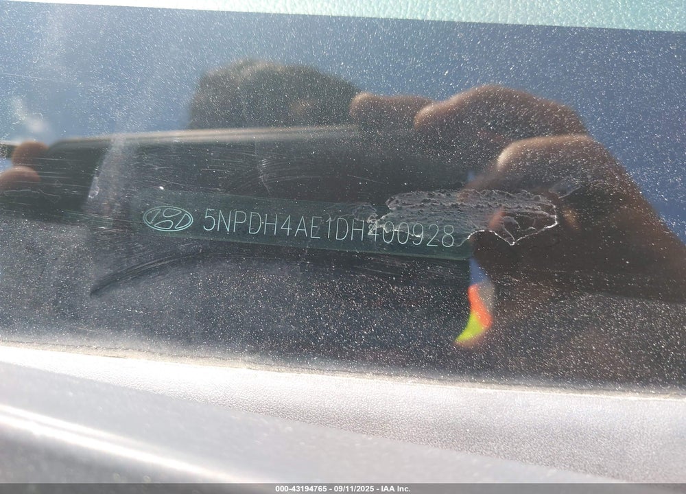 2013 HYUNDAI ELANTRA VIN: 5NPDH4AE1DH400928