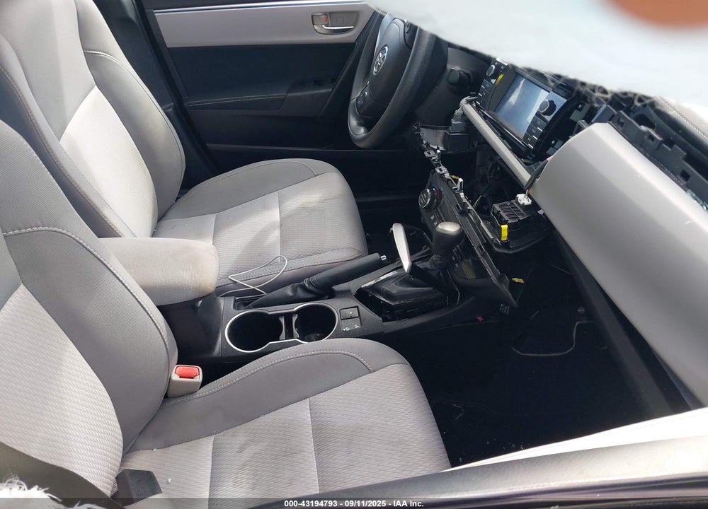2015 TOYOTA COROLLA VIN: 2T1BURHE5FC230021