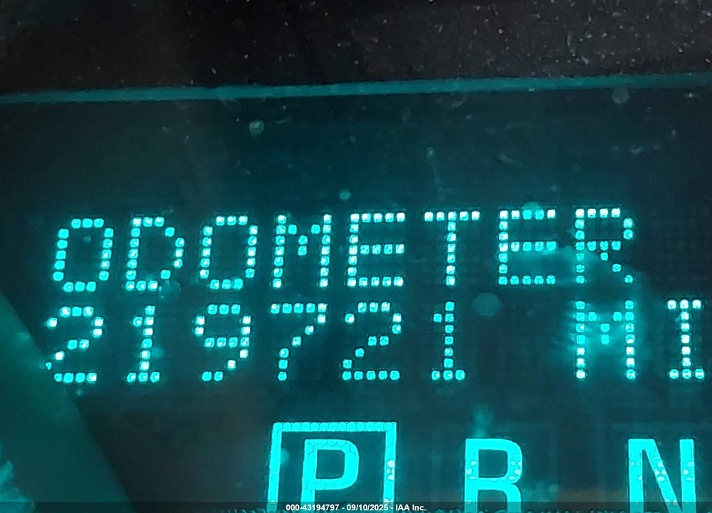 2013 CHEVROLET TRAVERSE LS VIN: 1GNKVFED5DJ177157