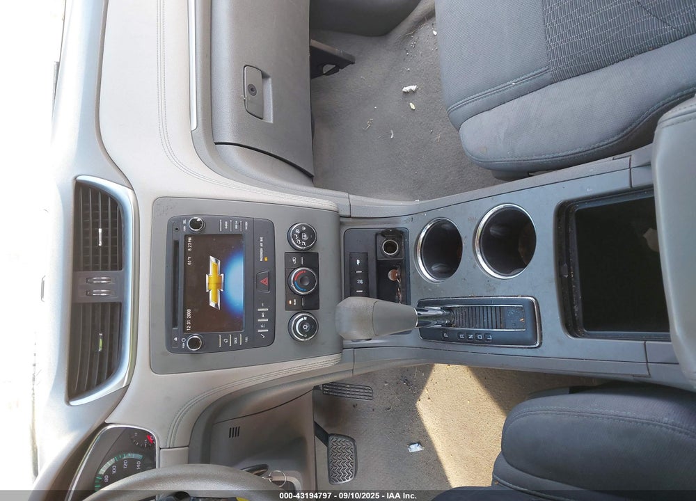 2013 CHEVROLET TRAVERSE LS VIN: 1GNKVFED5DJ177157