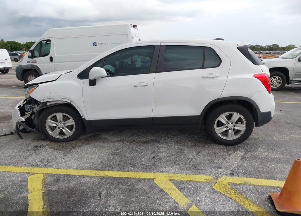 2020 CHEVROLET TRAX FWD LS VIN: 3GNCJKSB7LL333301