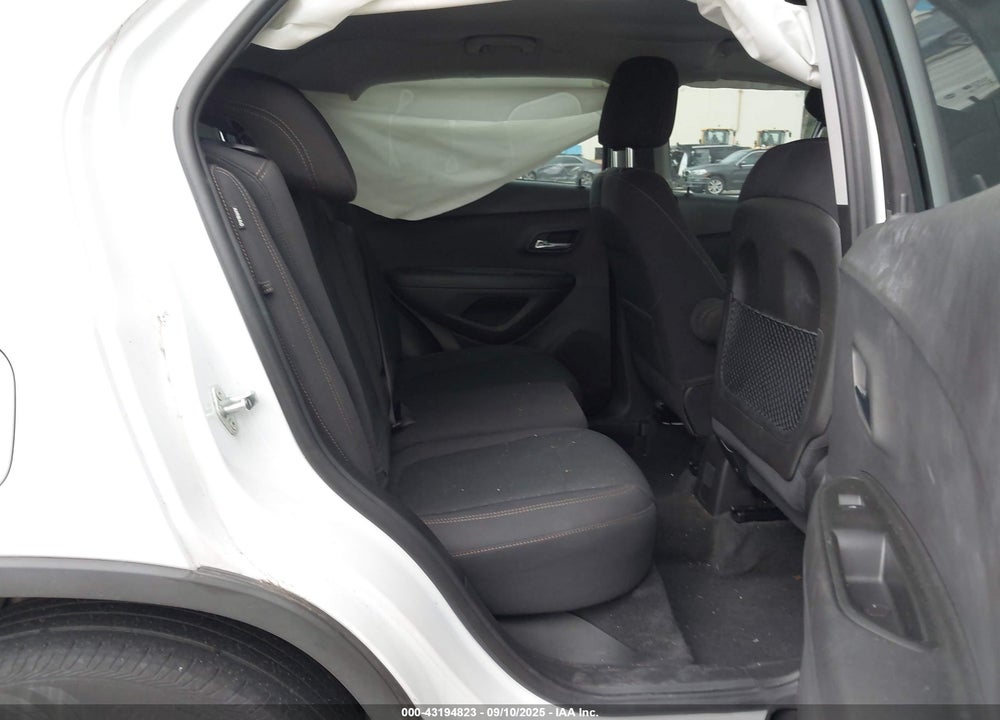 2020 CHEVROLET TRAX FWD LS VIN: 3GNCJKSB7LL333301