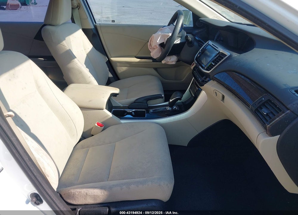 2017 HONDA ACCORD VIN: 1HGCR2F72HA087183