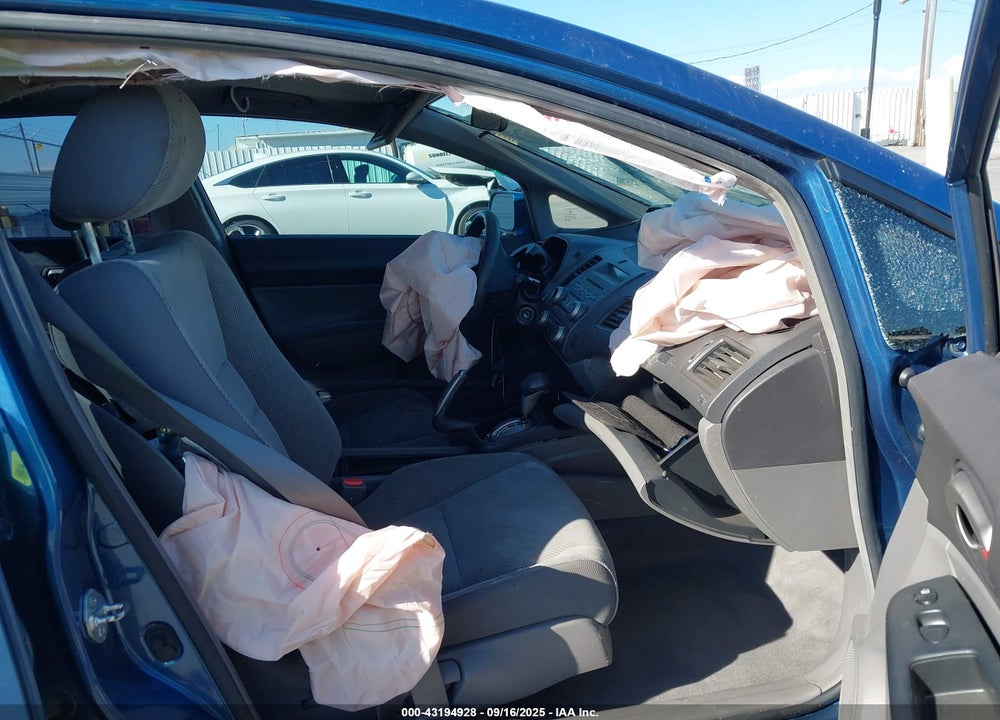 2010 HONDA CIVIC VIN: 19XFA1F51AE068347