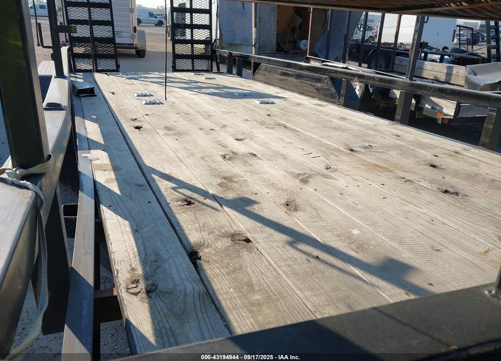 2024 BUCK DANDY CO FLATBED TRAILER VIN: 4DHUS2025RS051583