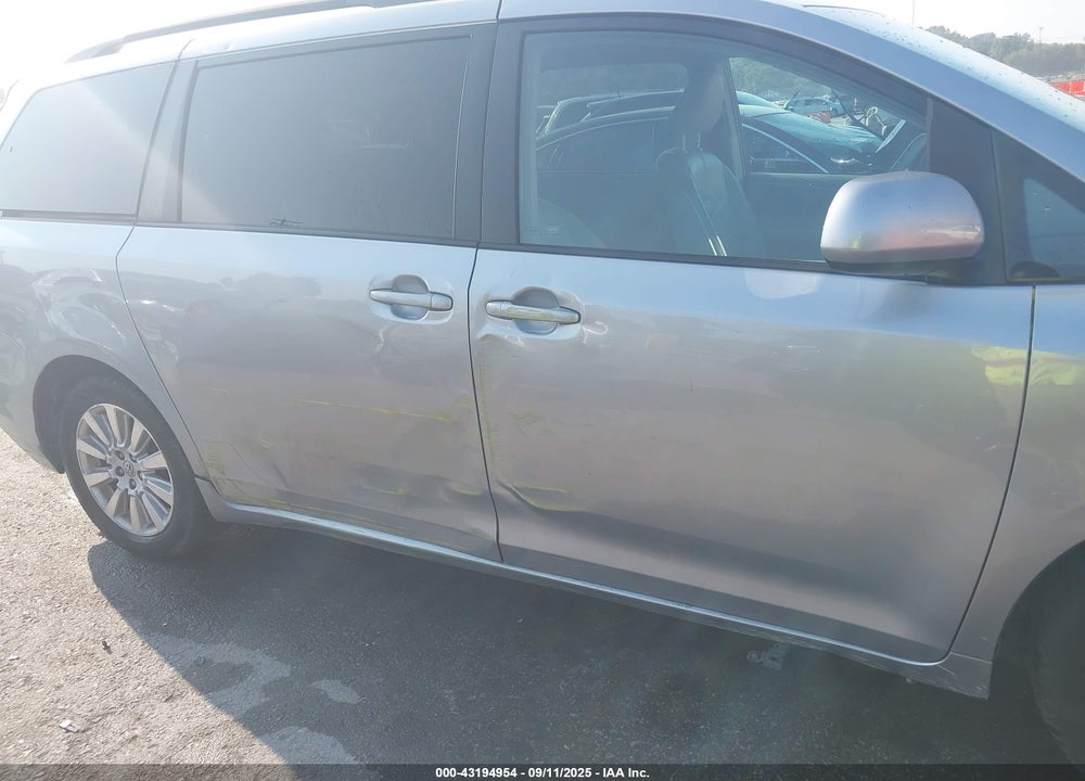 2011 TOYOTA SIENNA XLE VIN: 5TDDK3DC9BS003738