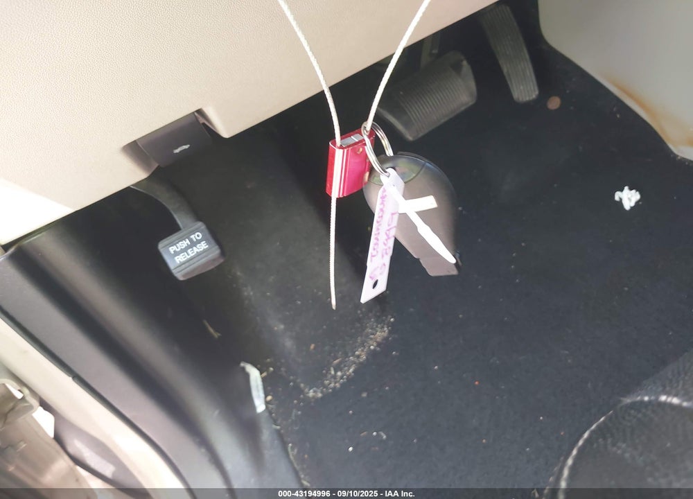 2014 CHRYSLER TOWN & COUNTRY VIN: 2C4RC1BG3ER348449