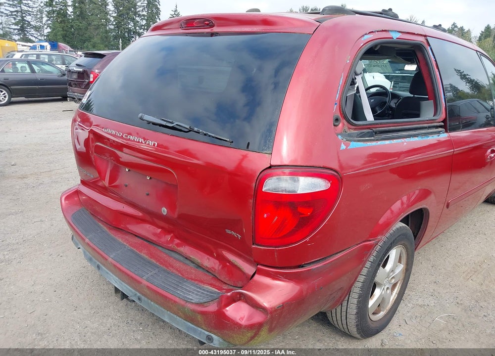 2005 DODGE GRAND CARAVAN SXT VIN: 2D4GP44L75R565691