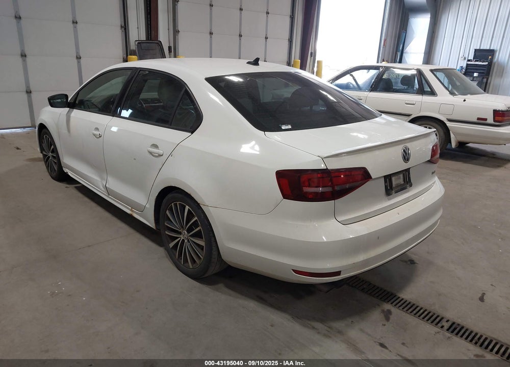 2016 VOLKSWAGEN JETTA 1.8T SPORT VIN: 3VWD17AJ8GM237001