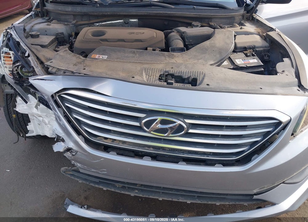2015 HYUNDAI SONATA VIN: 5NPE24AF5FH189430